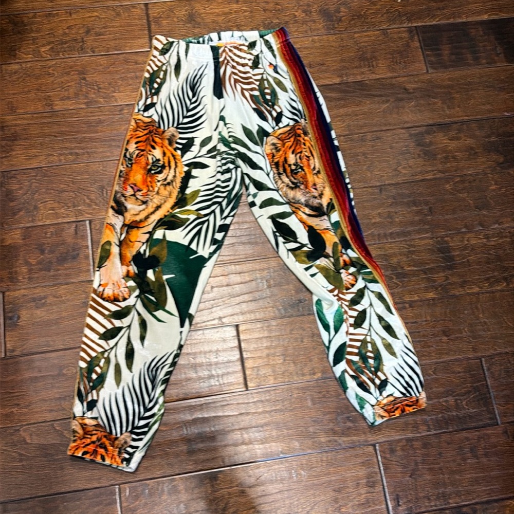 Aviator tiger collection